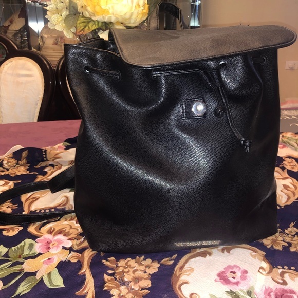 VS Leather Backpack - Picture 1 of 8